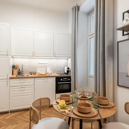 Apartment Little Oasis In The Center 1 - Easy Self Check In Prague