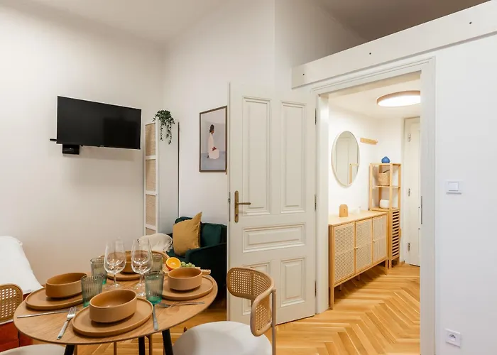 Little Oasis * Prague